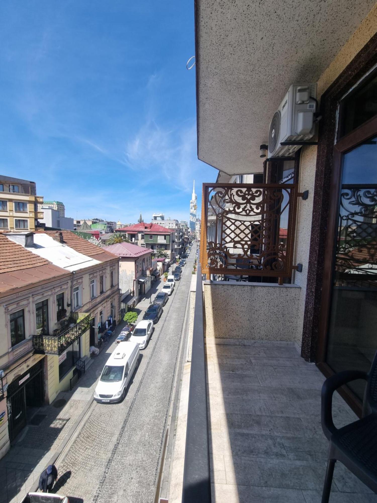 Mahali Hotel Batumi Exterior photo