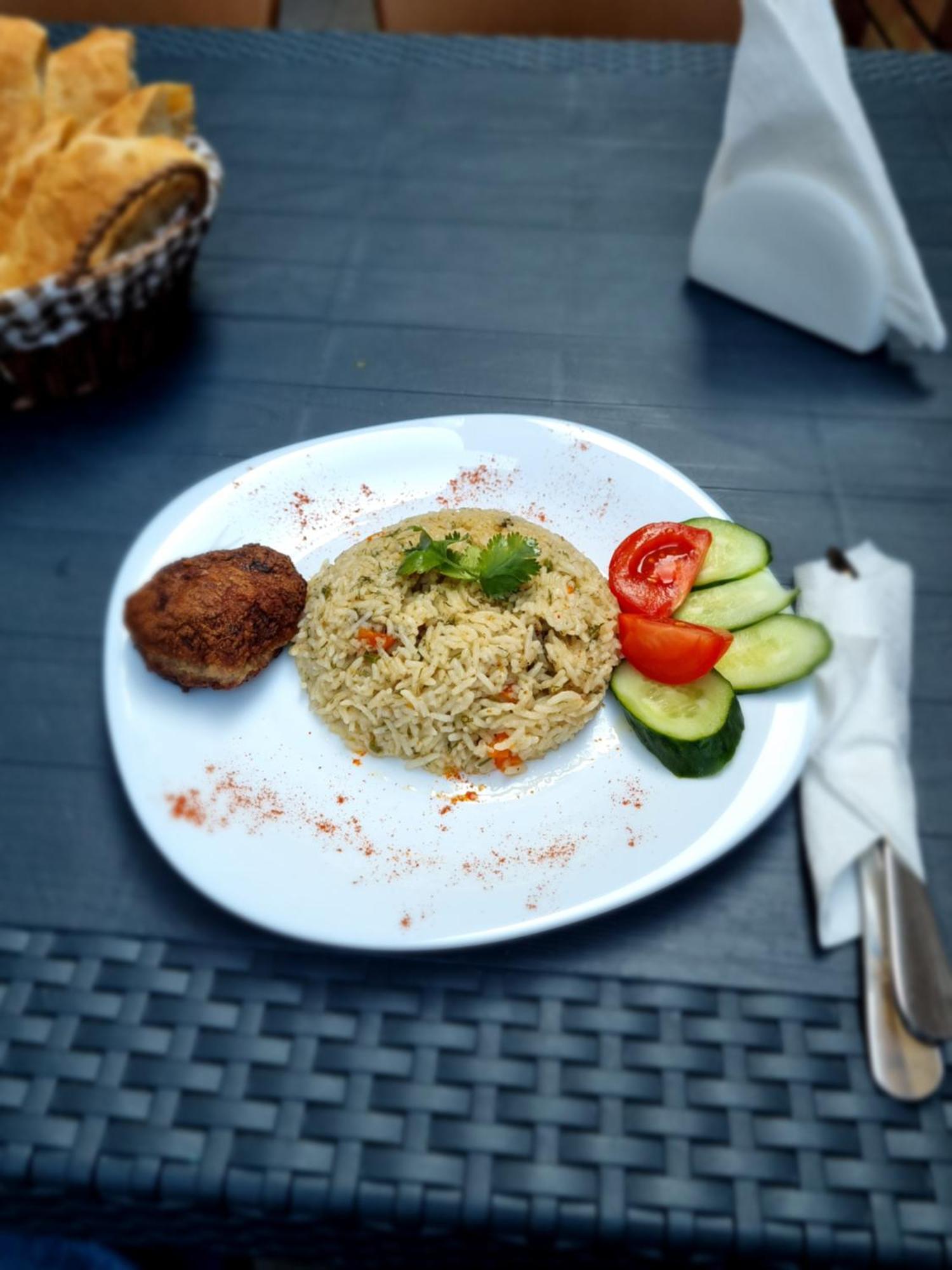 Mahali Hotel Batumi Exterior photo
